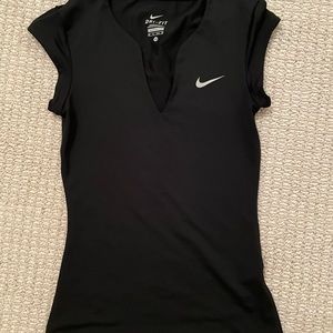 nike women’s tennis shirt
